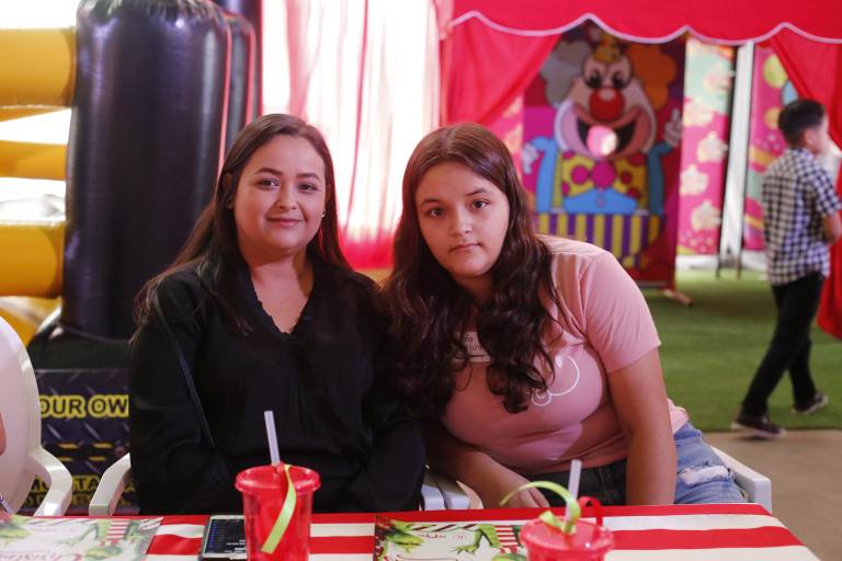 Celebra GANAC su tradicional posada navideña