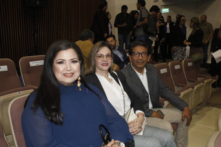 Inmortaliza María del Rosario Espinoza su nombre en letras de oro