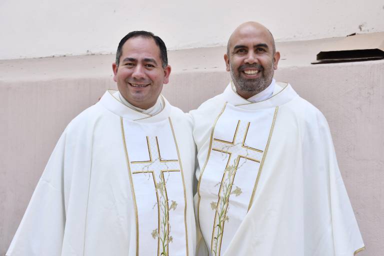 Renuevan sacerdotes sus promesas ministeriales en la Misa Crismal