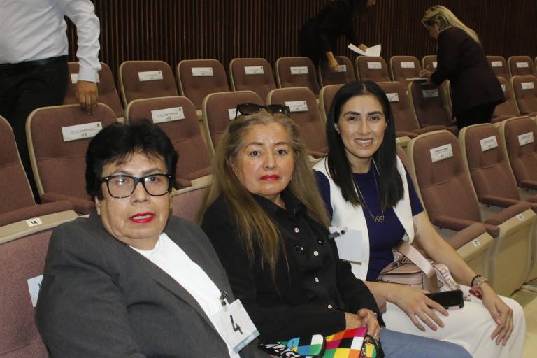 Inmortaliza María del Rosario Espinoza su nombre en letras de oro