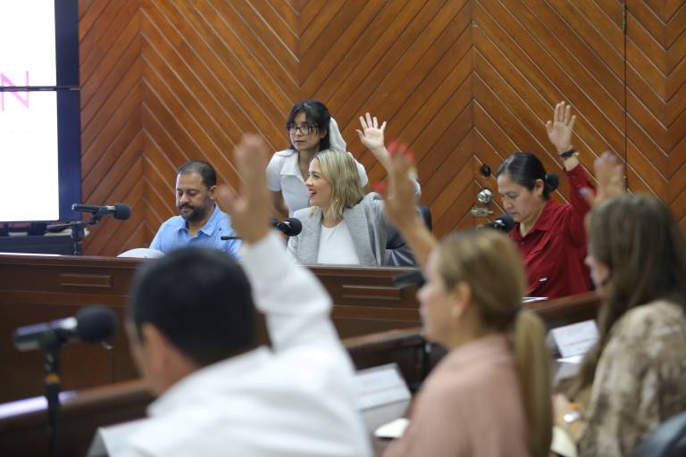 Aprueba Cabildo convenio para entrega de alimentos escolares y despensas a niños y niñas mazatlecos