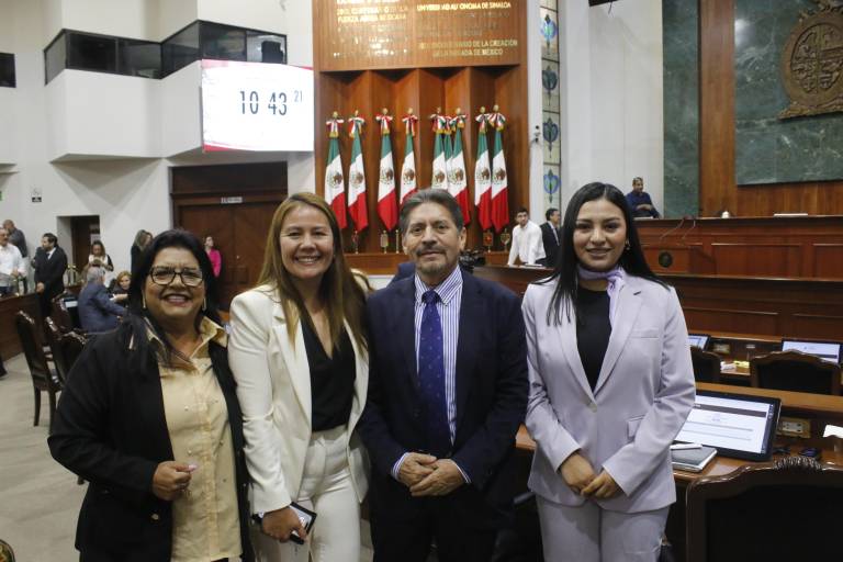 Inmortaliza María del Rosario Espinoza su nombre en letras de oro