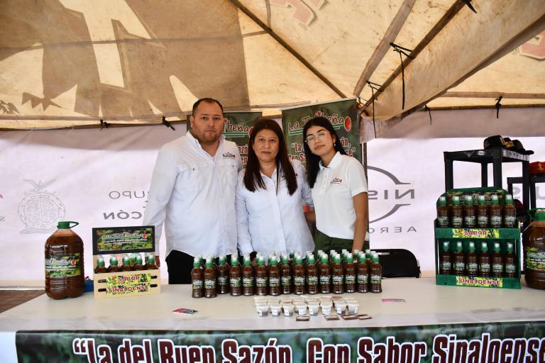 Disfrutan de la segunda edición del Festival del Ostión en Altata