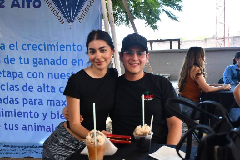 Disfrutan Charreada con causa en apoyo a mujeres con Cáncer de mama