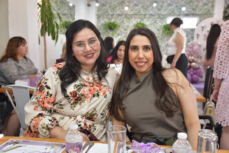 Organizan shower para Anahí de Jesús Cázarez Urías