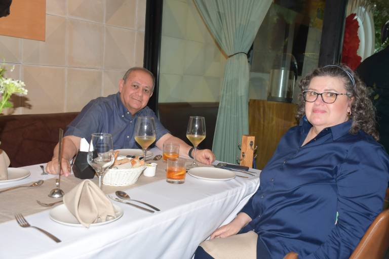 Disfrutan clientes y amigos de ‘La Dolce Villa’ con el chef Ignacio Osuna