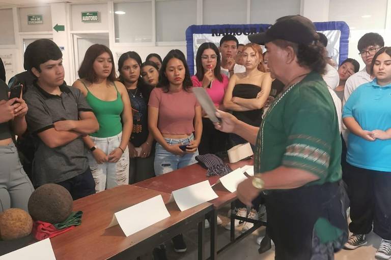 En UTEsc, estudiantes de la UNAM realizan actividades de difusión y preservación del ulama como parte de un proyecto de investigación