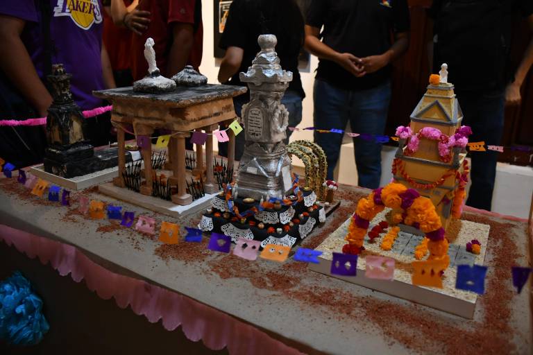 Brindan homenaje a los fieles difuntos en la exposición ‘Una Fiesta Viva de México’