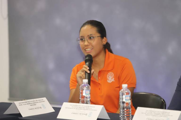 Valentina Martínez, estudiante de la Upsin, representará a México en Emiratos Árabes