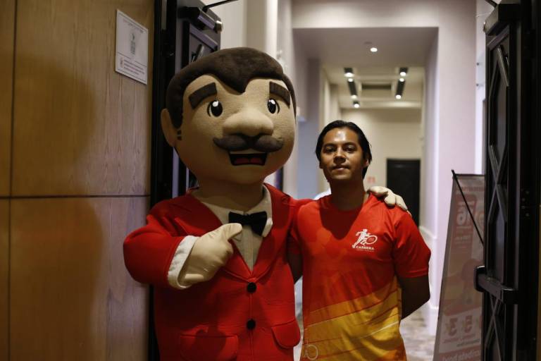 Invita Valdez Baluarte a celebrar sus 50 años, participando en su carrera pedestre