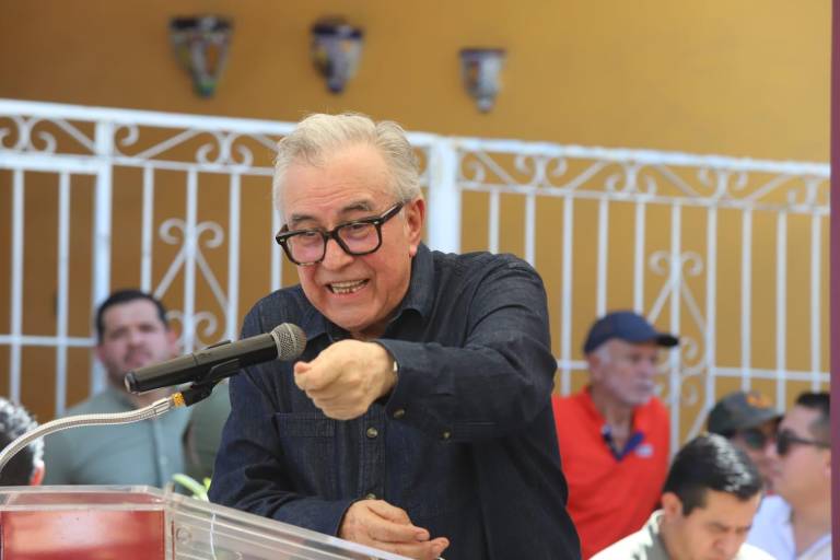 Es la CFE la que tiene que ver la construcción de hidroeléctricas en presas Picachos y Santa María: Gobernador