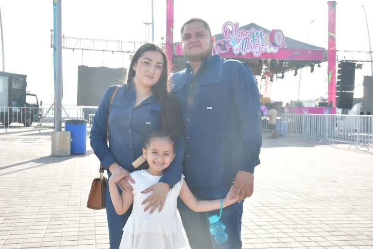 Disfrutan del Carnaval de Altata 2026 ‘Oleajes de Alegría’