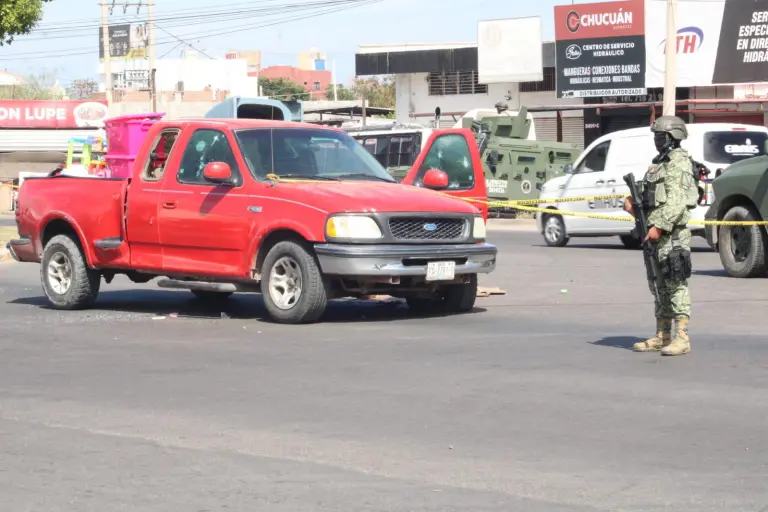 Los hechos se reportaron frente al Mercado de Abastos, al sur de Culiacán.
