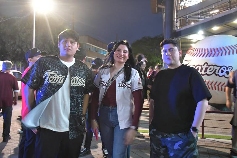 Vibran sinaloenses en el segundo encuentro entre Tomateros y Charros de Jalisco