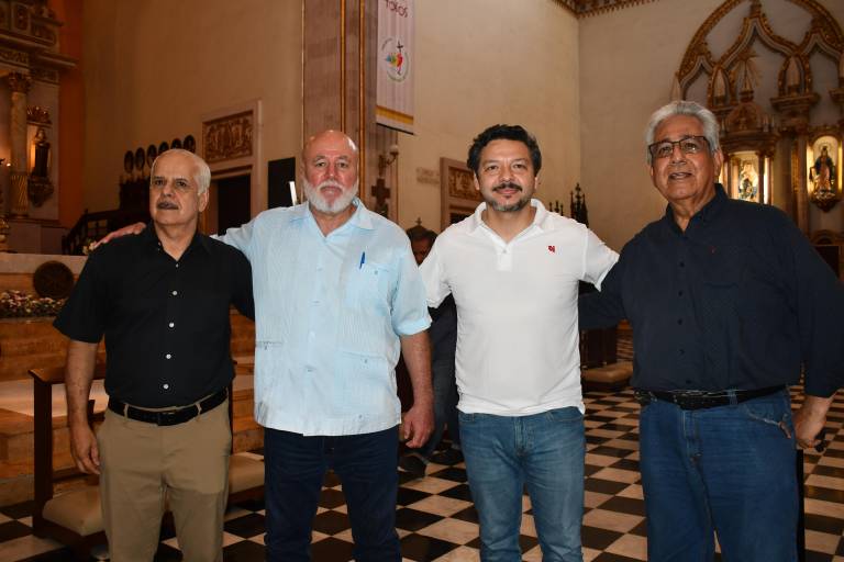 Agradece Grupo Noroeste a Dios por 52 años de existencia