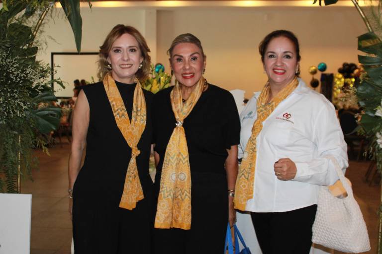 Celebra Anspac Culiacán una generación más de mujeres con deseos de superación