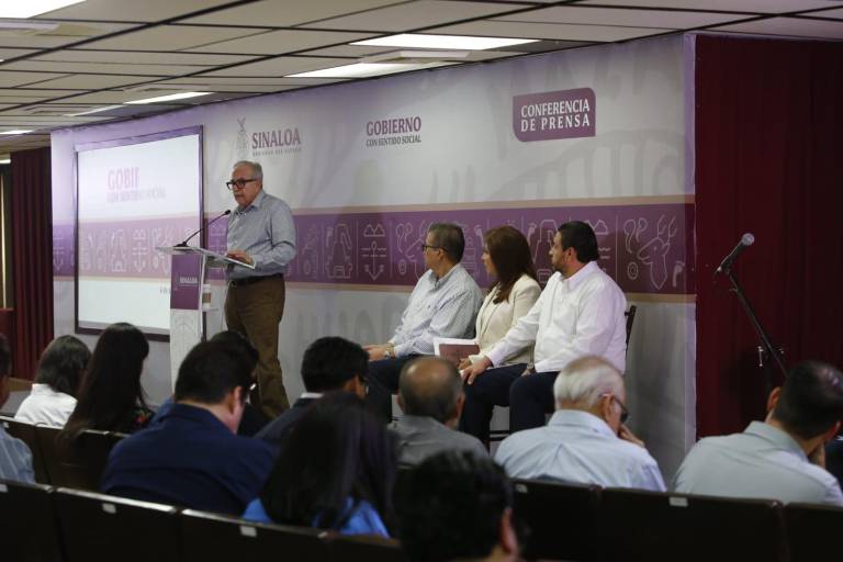 Construcción del tren ‘El Sinaloense’ iniciaría en septiembre, dice Rocha