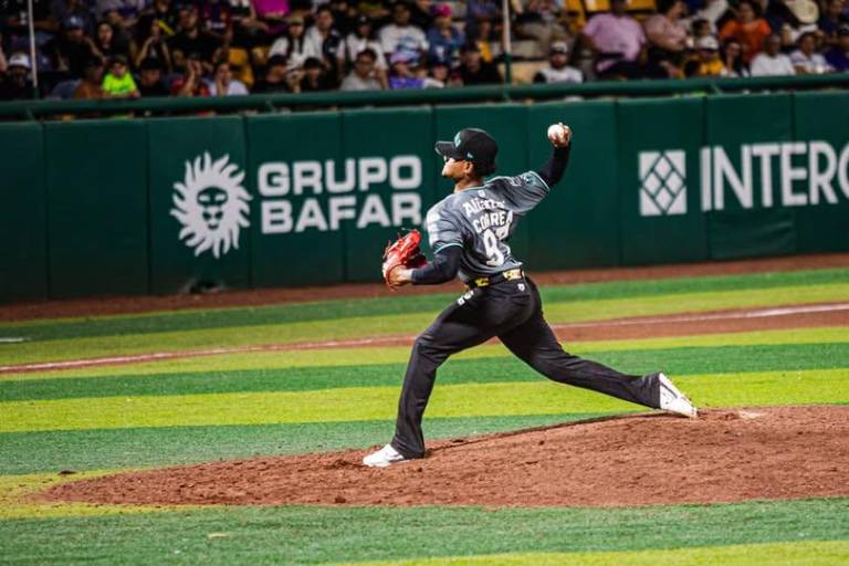 Danis Correa, brazo explosivo colombiano, se une al bullpen de Cañeros para la temporada 2025–2026