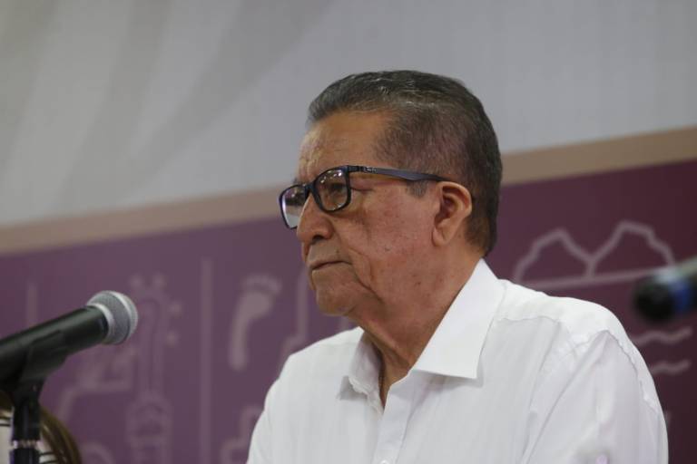 El secretario general de Gobierno desestimó las mantas que acusan a mando militar de nexos con la delincuencia organizada.