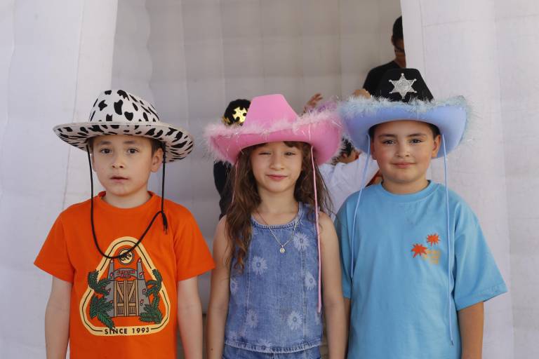 Con juegos mecánicos celebran su tradicional Día del Niño