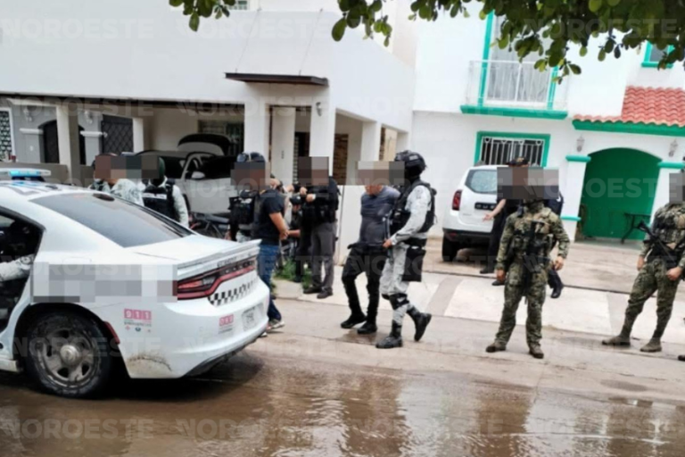Detienen a dos hombres en Culiacán tras cateo; aseguran armas y vehículo robado