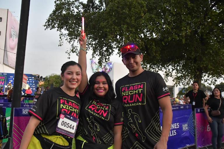 Entre luces, música y diversión realizan primera edición de la Flash Night Run Culiacán