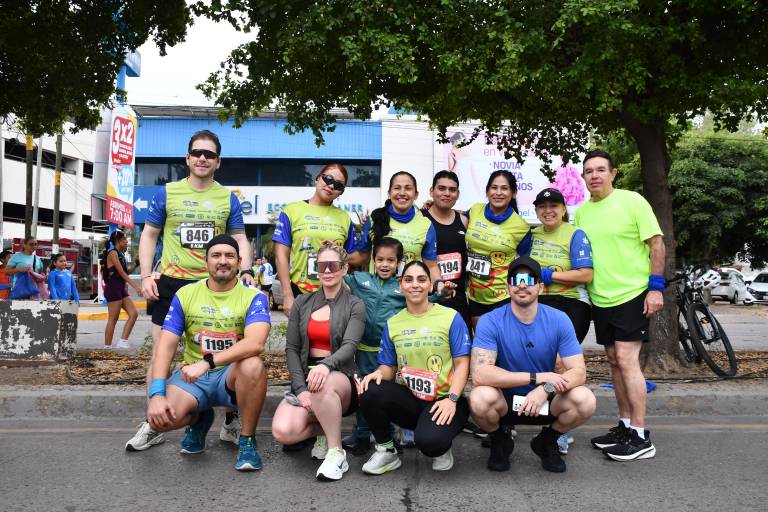 Participan en la séptima edición de la carrera ‘Corro por sus sueños’