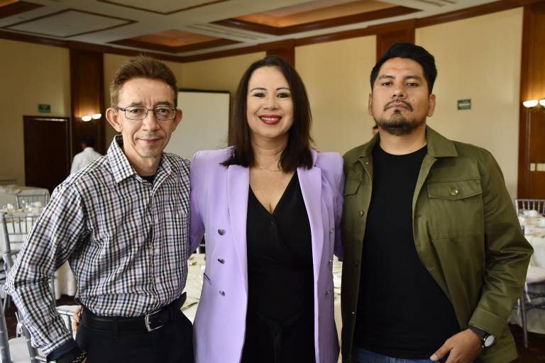 Reconocen trayectoria de la periodista Blanca Rosa Peinado