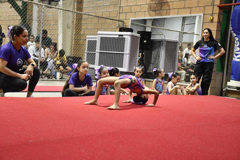 Muestran sus habilidades y fortaleza en el Fuerza Senda League Gimnasia