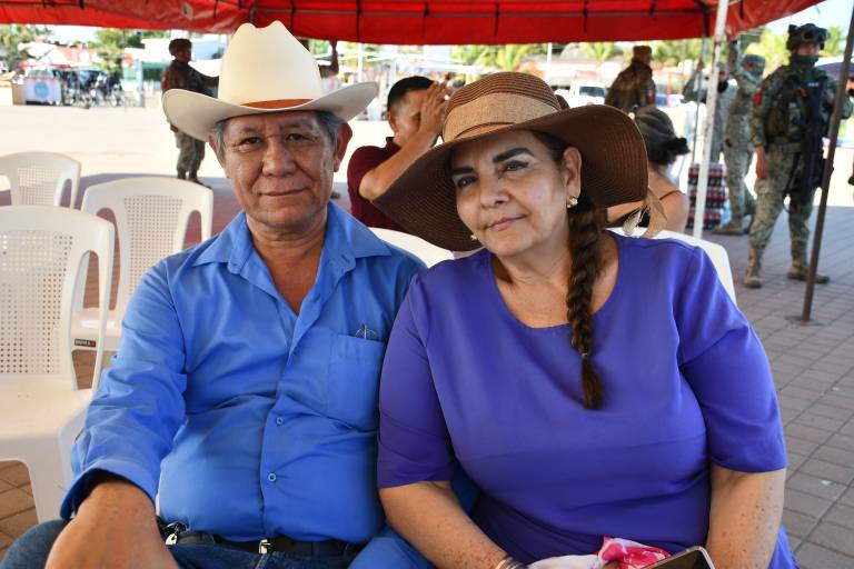 Contagia el Ejército Mexicano su alegría, con un concierto en Altata