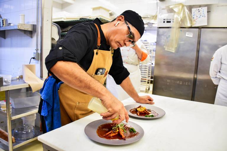 Disfrutan del segundo parrilladón con causa en el Villa Unión Brasa y Masa