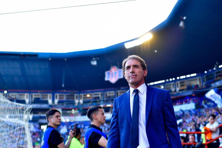 Almada deja Pachuca antes del Mundial de Clubes