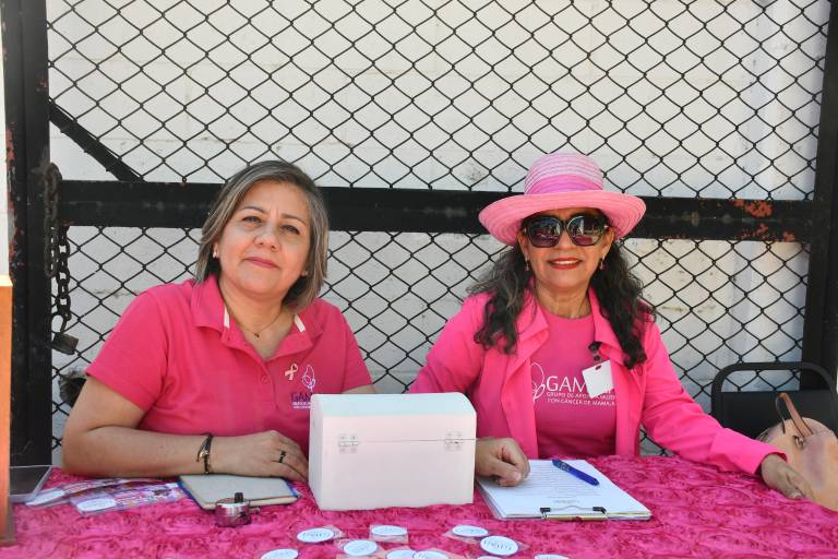 Disfrutan Charreada con causa en apoyo a mujeres con Cáncer de mama
