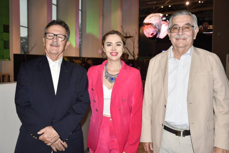 Celebran el regreso del Péndulo de Foucault al Centro de Ciencias de Sinaloa