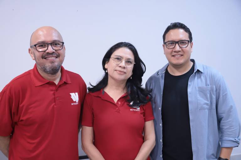 Celebra Noroeste a los cumpleañeros del mes