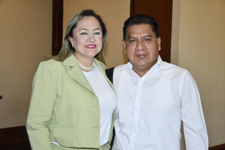 Reconocen trayectoria de la periodista Blanca Rosa Peinado