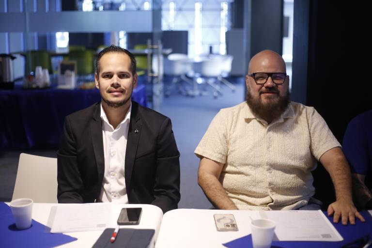 Comparte Gnozin Navarro las técnicas para lograr una venta elegante