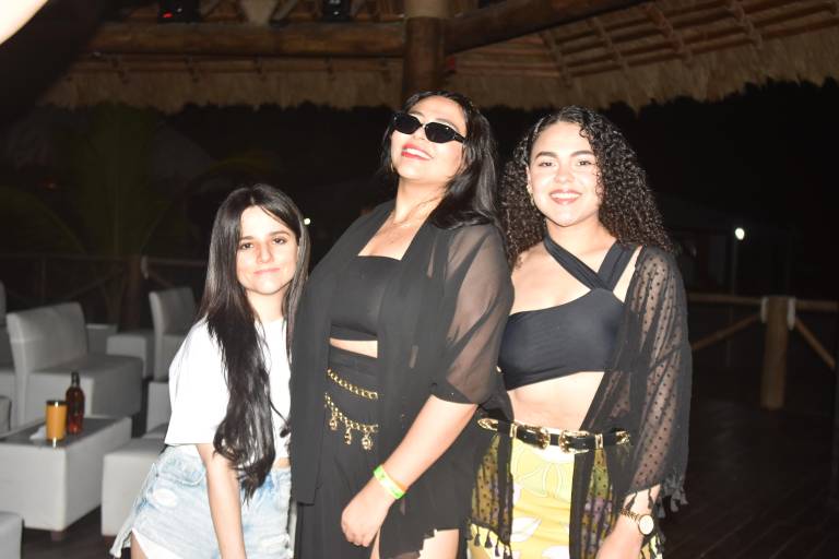 Gozan a ritmo del ‘Praia Tropical Fest’ en La Marina Isla Cortés