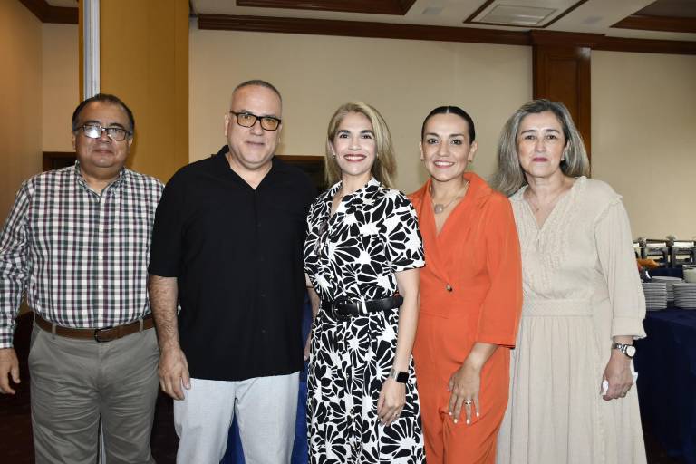 Disfrutan papás del Senda de un día padrísimo