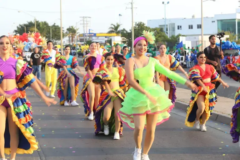 La primera manifestación del Carnaval 2026 toma nuevas rutas