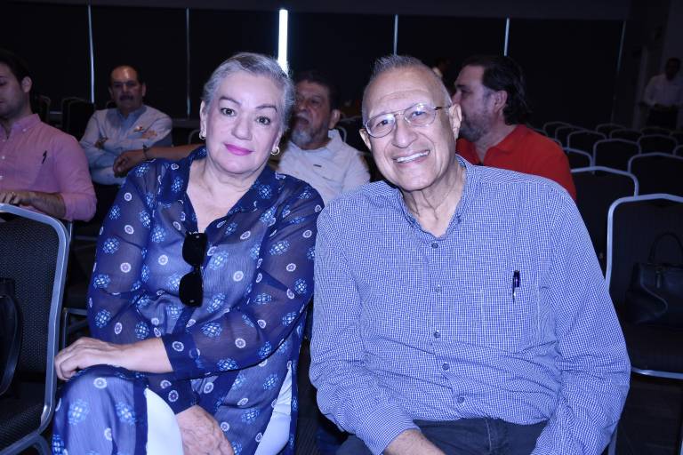 Conversan ciudadanos sobre el futuro de Sinaloa