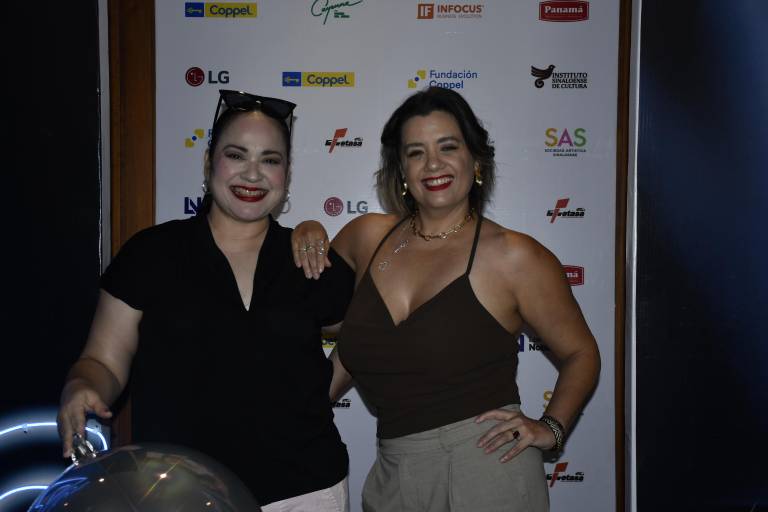 Lleva Strad a mundos opuestos, a través de la rebeldía de su violín