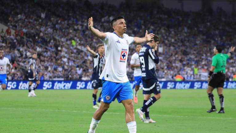Cruz Azul busca mantenerse en el liderato.