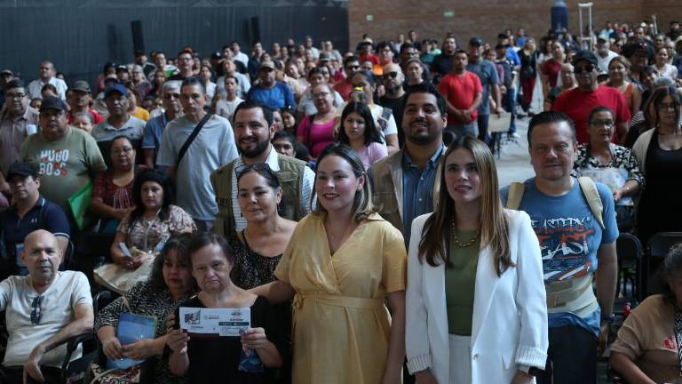 En Culiacán autoridades estatales y municipales entregaron Tarjetas del Bienestar para personas beneficiadas con la Pensión para Personas con Discapacidad.