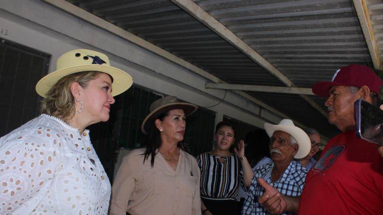La Alcaldesa pudo poner en sobre la mesa este tema con la Presidenta de DIF Eneyda Rocha Ruíz en su visita a Escuinapa.