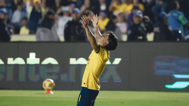 América pierde a Víctor Dávila por lesión de rodilla.