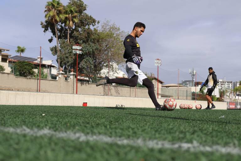 Dorados busca resurgir en su visita a Correcaminos