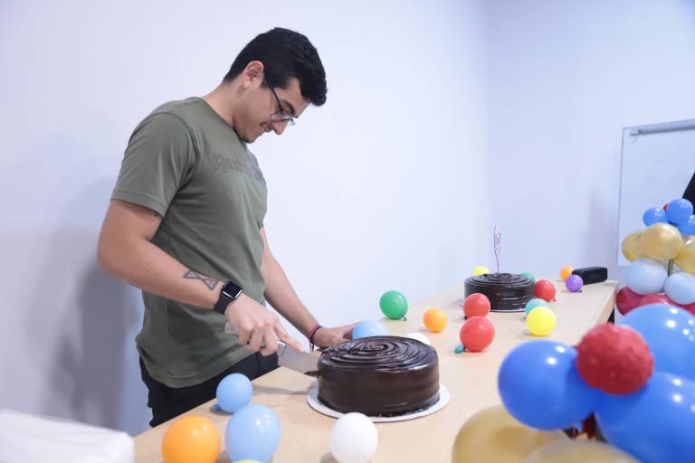 Celebra Noroeste a los cumpleañeros del mes