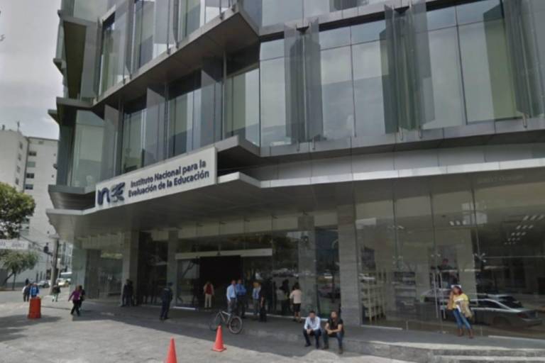 20 años de investigaciones sobre educación están perdidas tras baja de los sitios web del INEE y Mejoredu, alertan especialistas