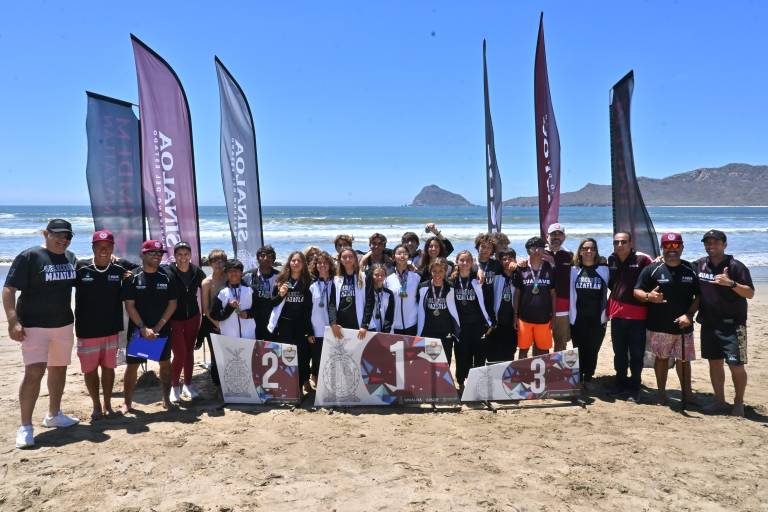 Jóvenes surfistas destacan en clasificatorio rumbo a los Nacionales